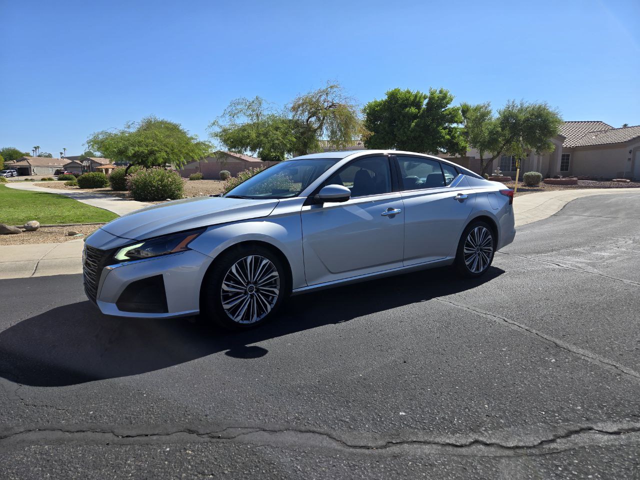 2023 Nissan Altima - Midsize Sedan